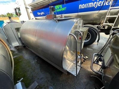 Översiktsbild av 1996 weldholms DF 953 AD s/s Horizontal cooling tank 2.000L